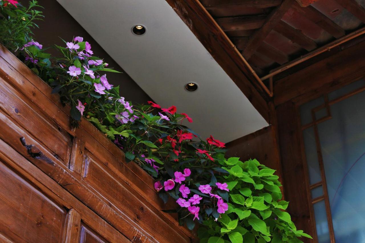 Appartement Xiluxiaoxie Saturday 3Nights Airport Free Transfer à Lijiang  Extérieur photo